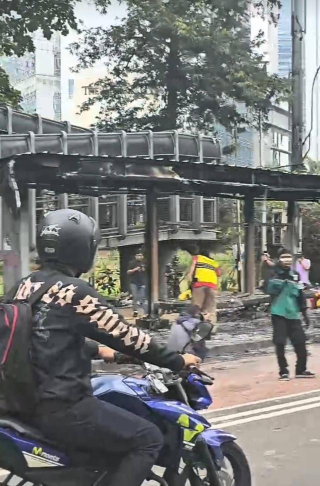当地华人：多位政要住宅被洗劫开元棋牌网站